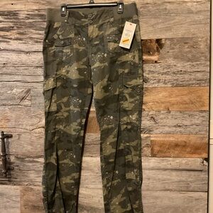 UNIONBAY Camouflage Cargo Pants